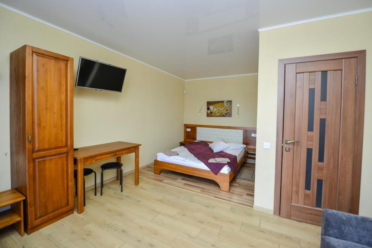 Forest Hotel Polis'ke Exterior foto